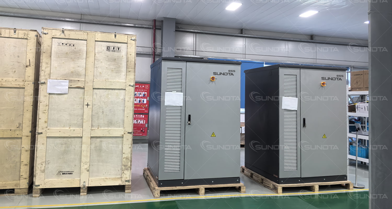 SUNDTA创新型100kW/232kWh一体式户外储能柜解决方案顺利完成工厂测试